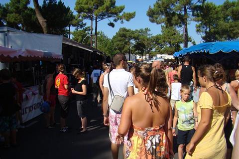 marché de la palmyre proche camping*** beausoleil près de royan charente maritime