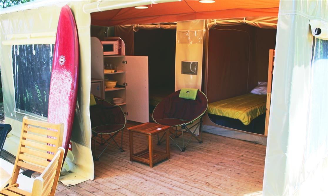 Bungalows toilés 20m² 5 pers. 2 chambres au Camping*** Beausoleil La Palmyre proche Royan Charente Maritime