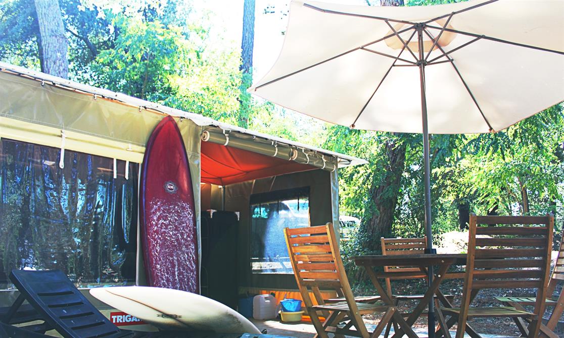 Bungalows toilés 20m² 5 pers. 2 chambres au Camping*** Beausoleil La Palmyre proche Royan Charente Maritime