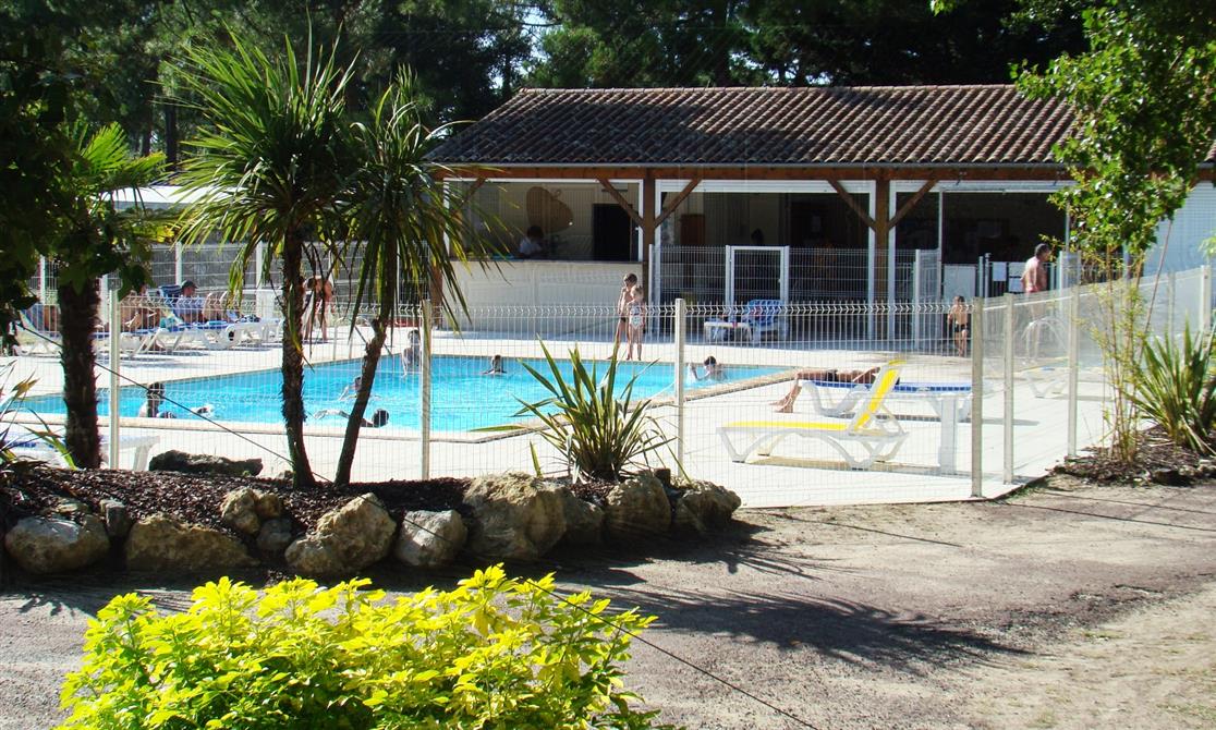 piscine chauffée au Camping*** Beausoleil La Palmyre proche de Royan en Charente Maritime